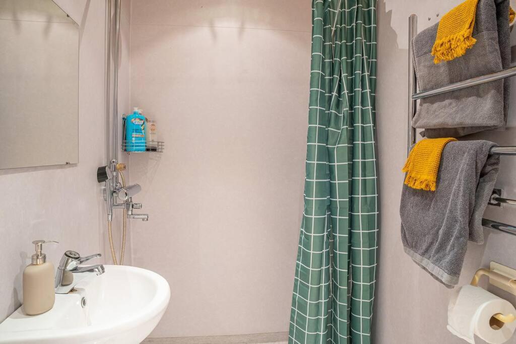 Arctic Downtown Dream: Cozy City Studio Rovaniemi Esterno foto